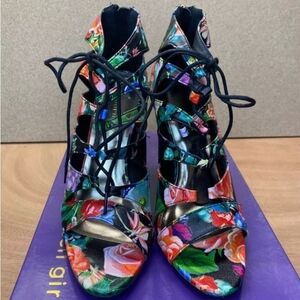 Madden girl floral print heels size 8